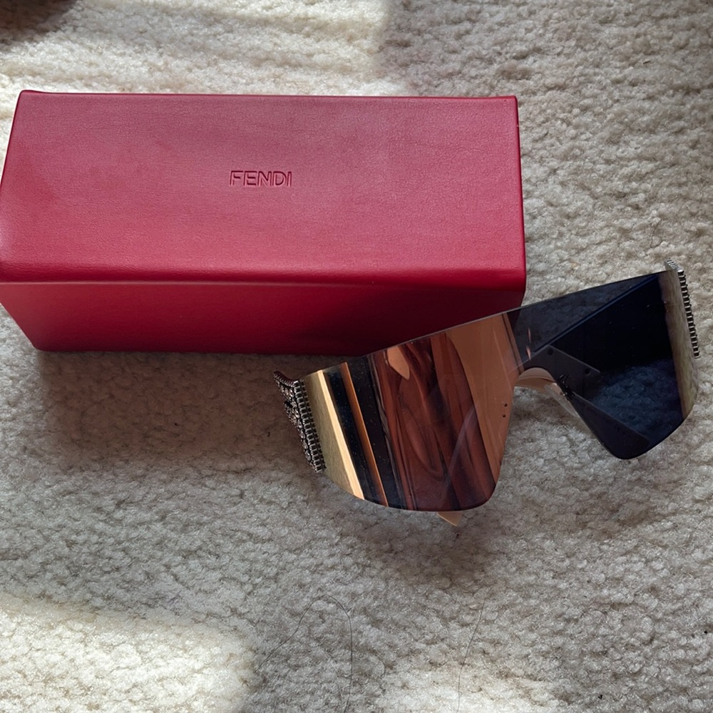 Fendi shades
